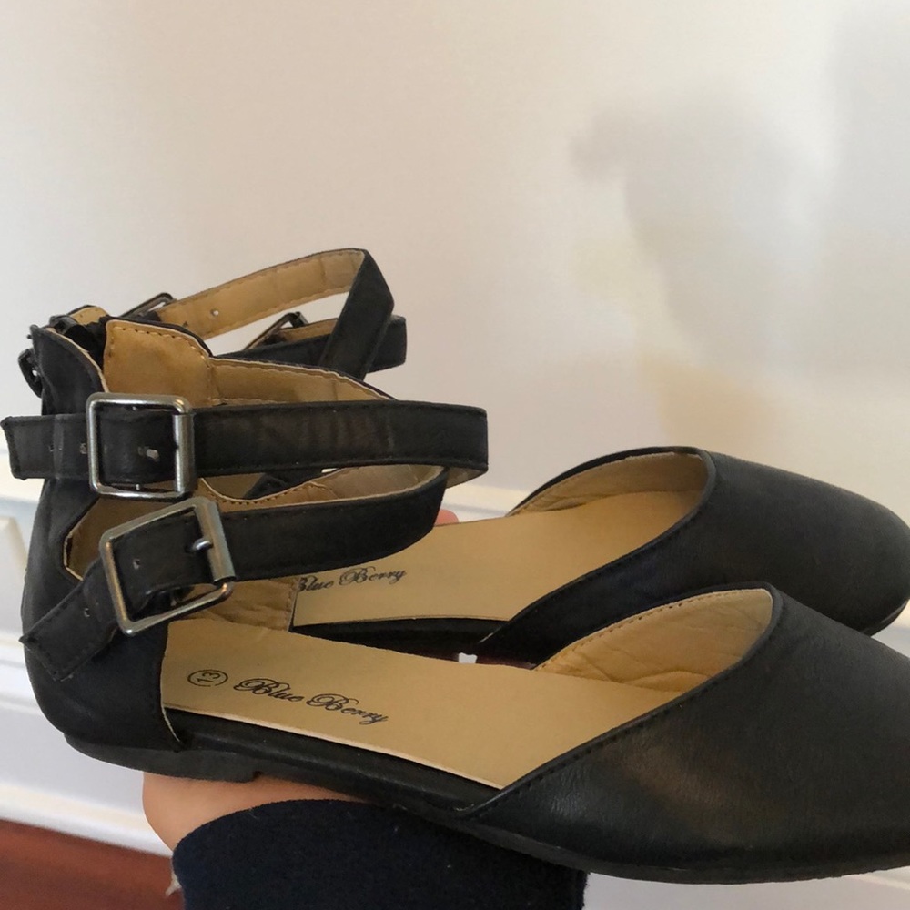 Black sack sandles